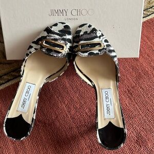 Jimmy Choo printed canvas sandals in size38.5.